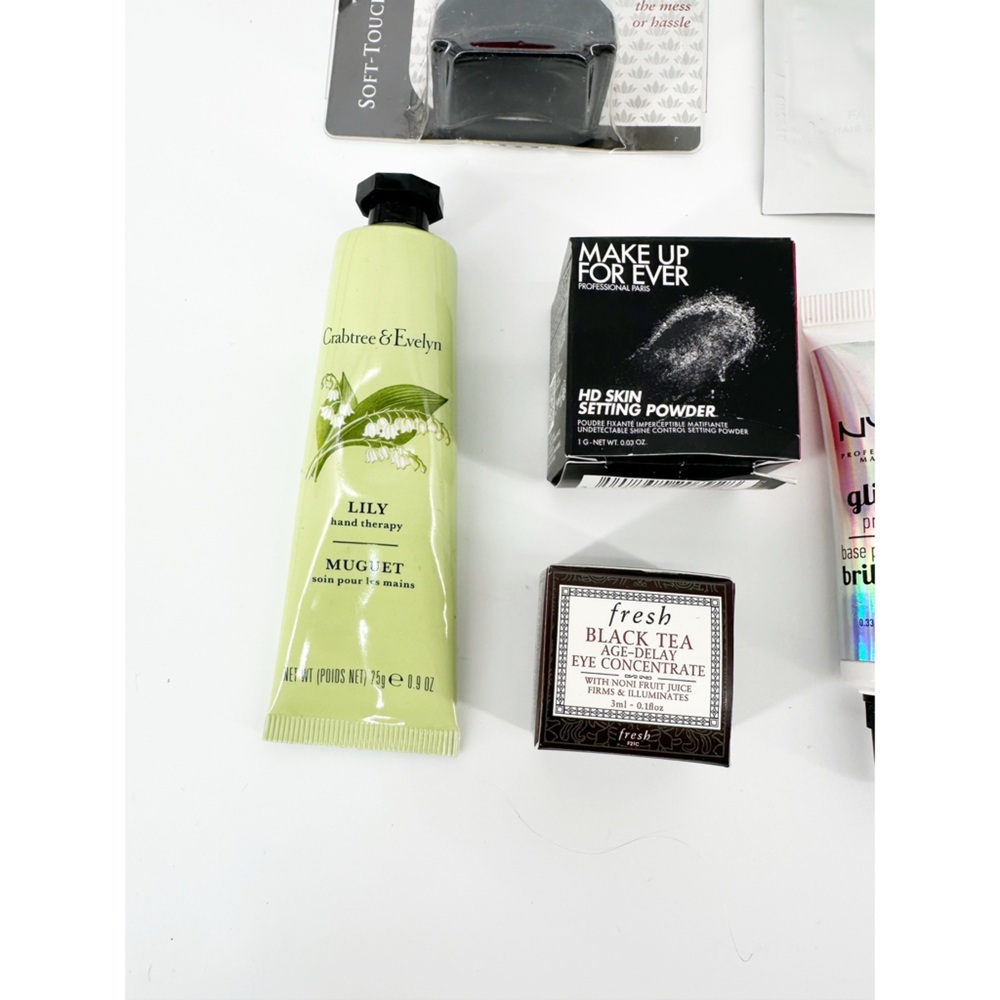Beauty Bundle Assortment - Picture 3 of 9